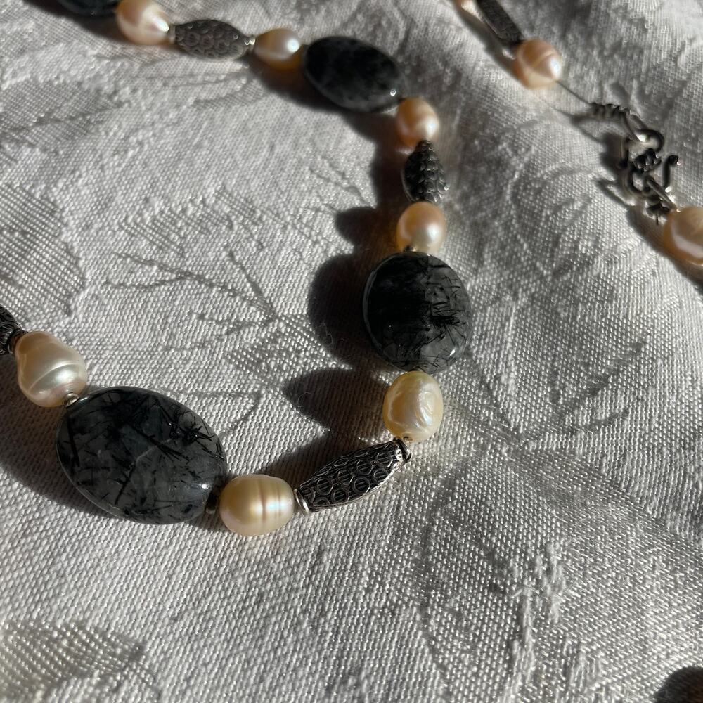 Quartz and Pearl Necklace 100 g 20" - Picture 3 of 5